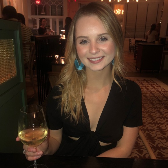 Meet your Posher, Bianca - Picture 4 of 6